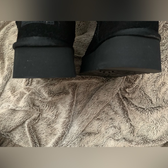 Ugg Inspired Platform Boots NWOT - Picture 5 of 10